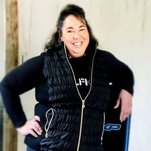 Meet your Posher, Roxanne